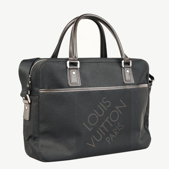 Louis Vuitton Yack Noir Damier Geant Canvas Messenger Bag - Picture 2 of 14